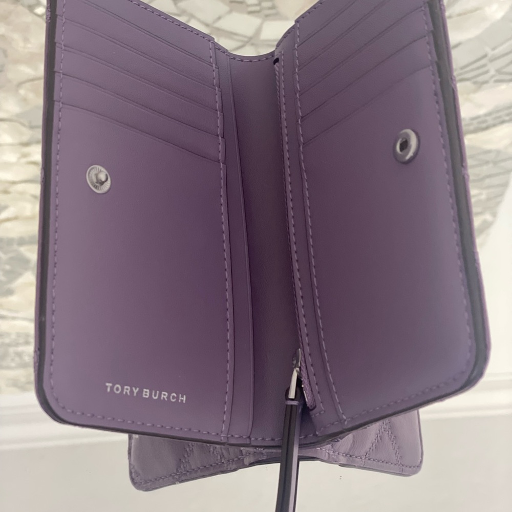 Tory Burch Quilted Purple Leather Wallet with Logo - Picture 2 of 5